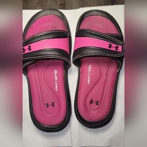 3y girls under armour slides‎